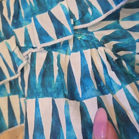 Hatley Geometric Print Tiered Ruffle Sleeve Vneck Tank Blouse - Picture 6 of 12